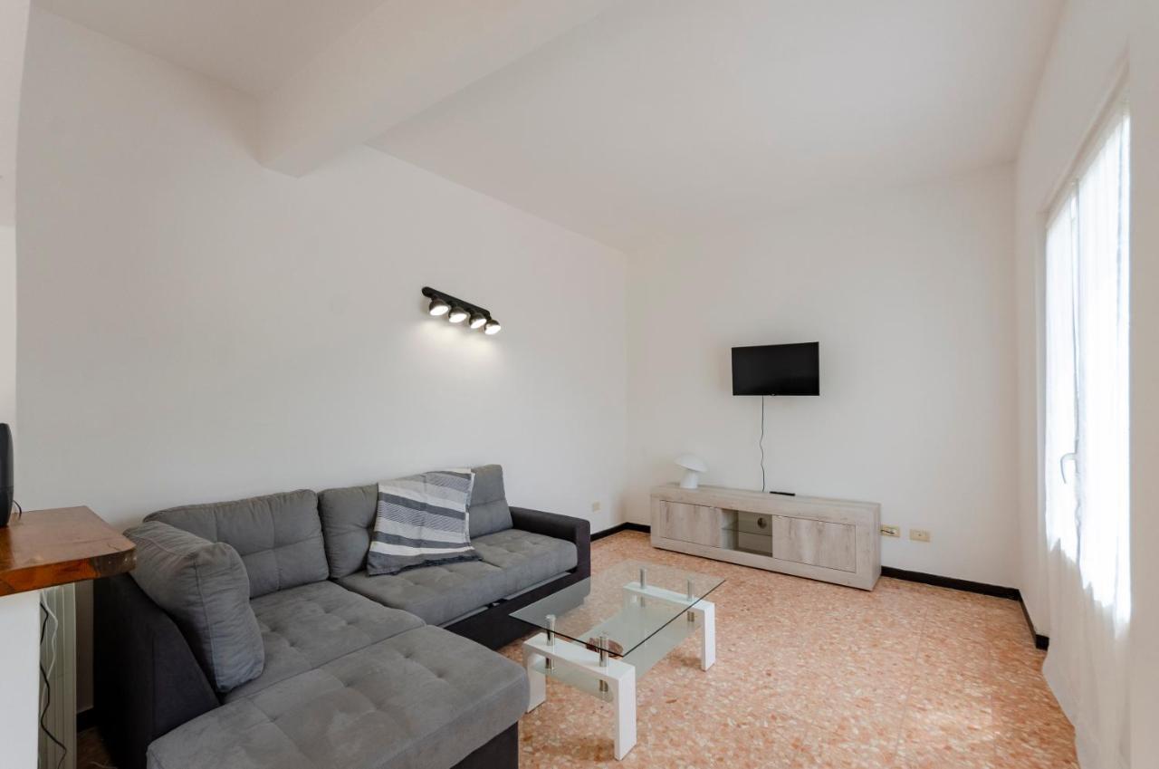 Joivy Family Flat With 3 Balconies, 10 Min To Beach Moneglia Εξωτερικό φωτογραφία